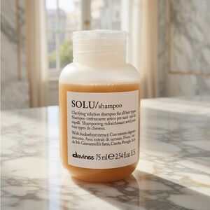 Davines SOLU Clarifying Shampoo